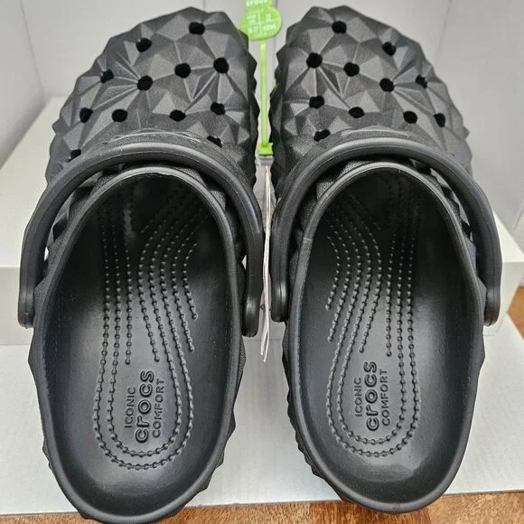 Crocs Classic Clog Unisex Black Women 6 Men 4 Geometric Shoes 209563-001 New - Picture 5 of 7
